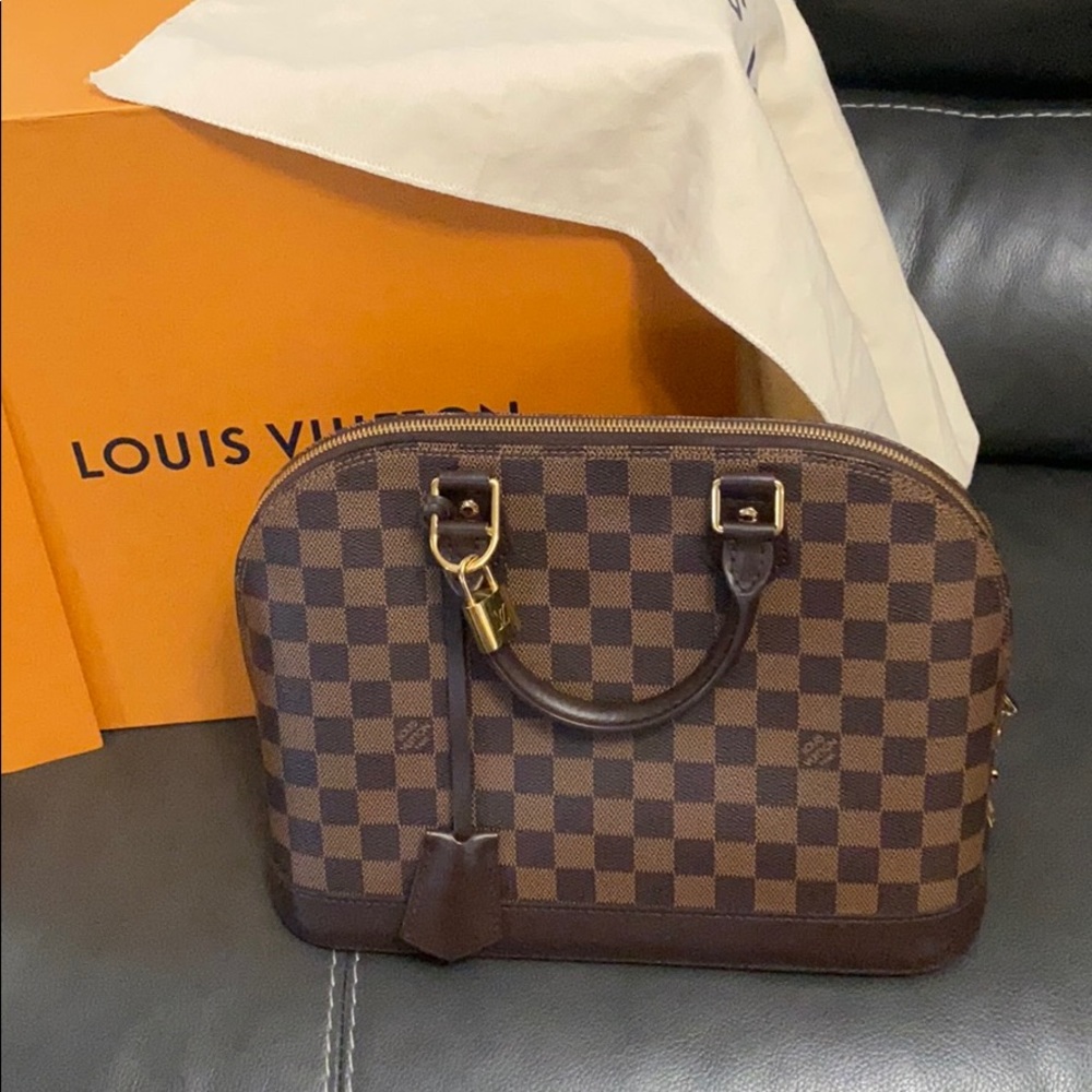 Authentic Louise Vuitton Alma PM - Picture 1 of 14